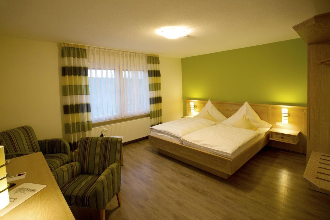 Landhotel Teuteberg Bad Arolsen Bagian luar foto