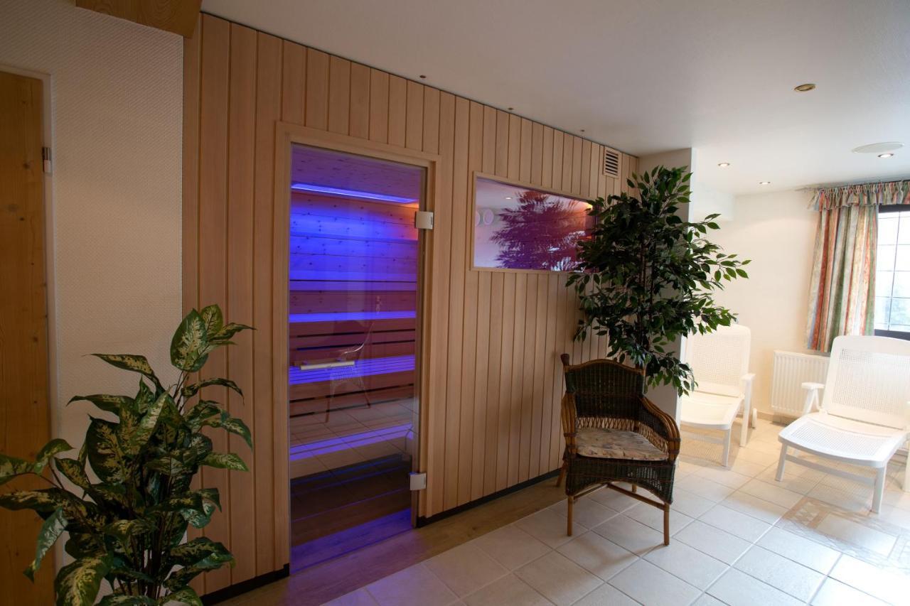 Landhotel Teuteberg Bad Arolsen Bagian luar foto