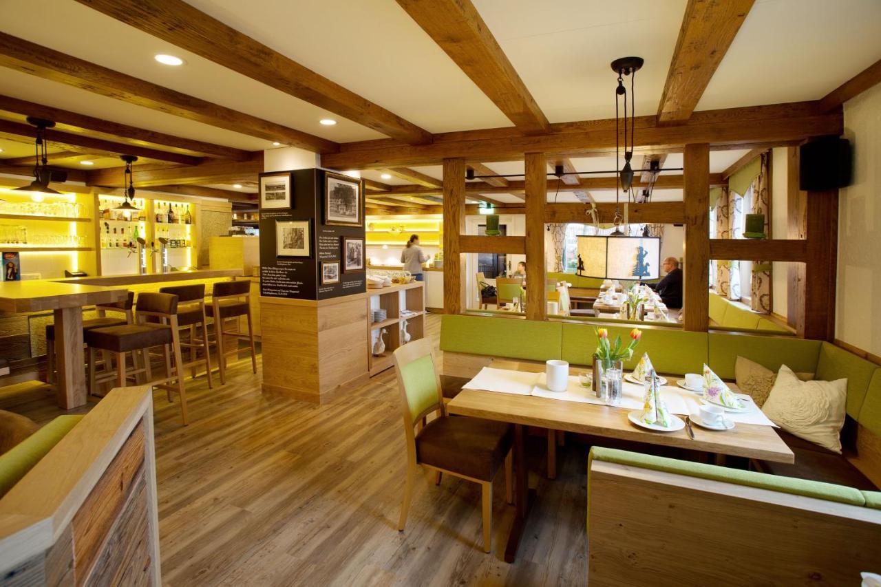 Landhotel Teuteberg Bad Arolsen Bagian luar foto